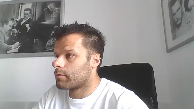 Snapshot of FROCETTO93 chatting on 06-19-26, 06:40 FROCETTO93 online show from 06-19-26, 06:40
