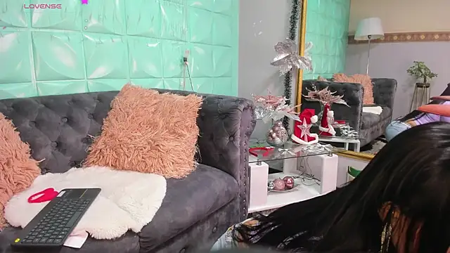 SailonTeen online show from 12-22-25, 03:20