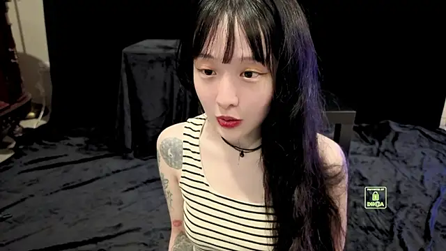 Etherealcat33 online show from 05-14-26, 01:18