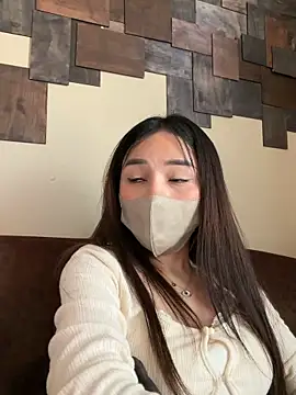 Snapshot of Linh_2004 chatting on 03-02-26, 07:48 Linh 2004 online show from 03-02-26, 07:48