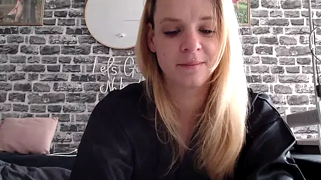 SexyMilf 37 online show from 06-14-26, 11:12