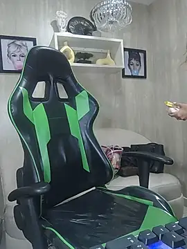 agatha brooks t online show from 02-23-26, 01:19