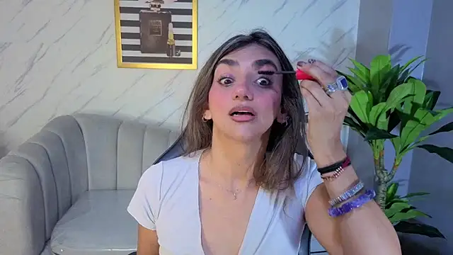 agatha brooks t online show from 04-11-26, 12:31