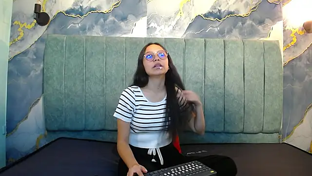 katalina07 1 online show from 04-12-26, 06:02