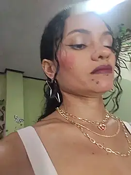 Karen Ariass online show from 05-13-26, 01:52