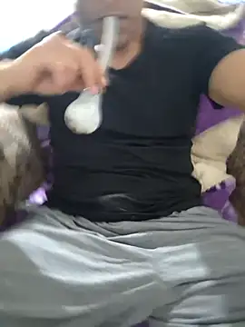 Golonzo1996 online show from 04-18-26, 03:43