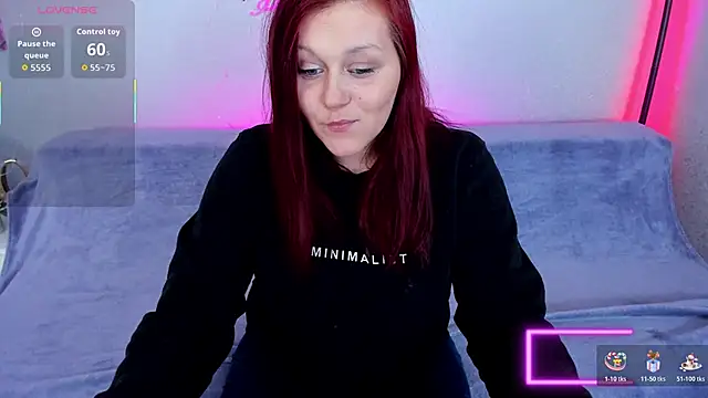 Snapshot of Alisawoods_ chatting on 02-08-26, 01:36 Alisawoods online show from 02-08-26, 01:36