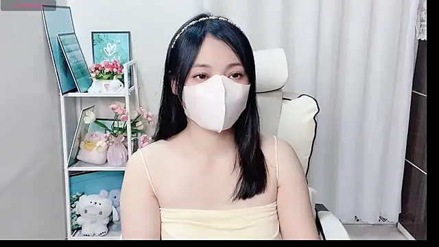 phuongnhi  online show from 05-17-26, 02:42