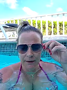 Mrs-Aurora online show from 04-06-26, 07:37