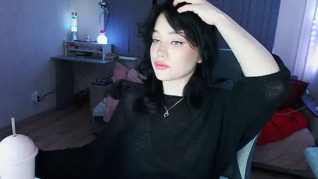 Snapshot of cutefrendlyuser chatting on 04-12-26, 09:09 cutefrendlyuser online show from 04-12-26, 09:09