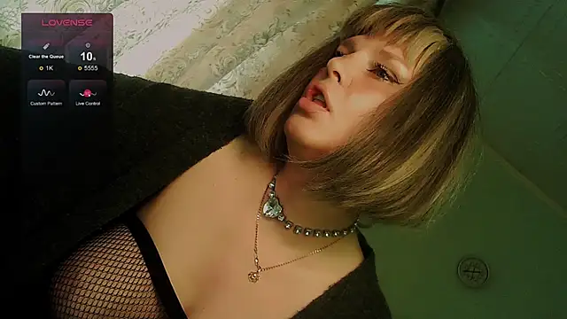 Snapshot of TsPostophere chatting on 04-19-26, 10:36 TsPostophere online show from 04-19-26, 10:36