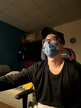 Snapshot of Rmangotw chatting on 01-11-26, 12:43 Rmangotw online show from 01-11-26, 12:43