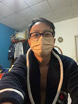 Snapshot of Rmangotw chatting on 02-01-26, 01:42 Rmangotw online show from 02-01-26, 01:42