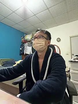 Snapshot of Rmangotw chatting on 02-08-26, 01:14 Rmangotw online show from 02-08-26, 01:14