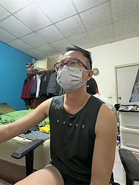 Snapshot of Rmangotw chatting on 02-25-26, 02:37 Rmangotw online show from 02-25-26, 02:37