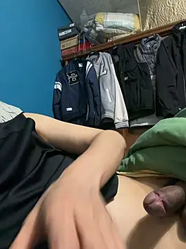 Snapshot of Rmangotw chatting on 04-09-26, 05:40 Rmangotw online show from 04-09-26, 05:40