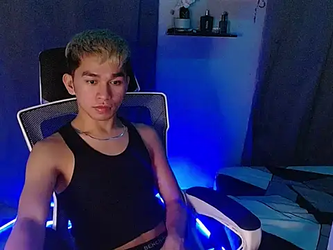 Midnight Snack69 online show from 03-18-26, 04:10