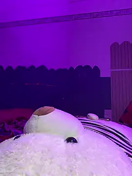 yang-2269 online show from 07-02-26, 10:27