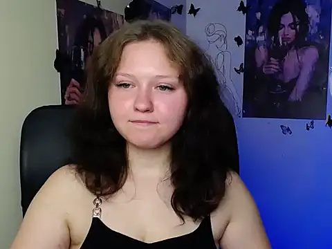 LadyAlice  online show from 07-04-26, 06:08