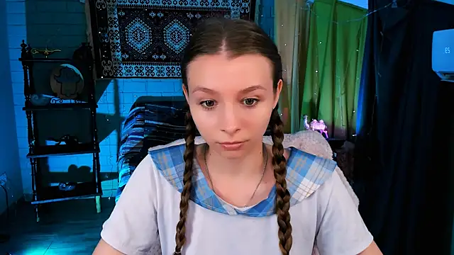 JulieDaniel online show from 05-19-26, 08:20