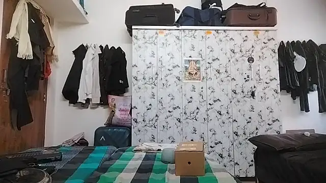 Rahulisagoodguy online show from 12-21-25, 10:33