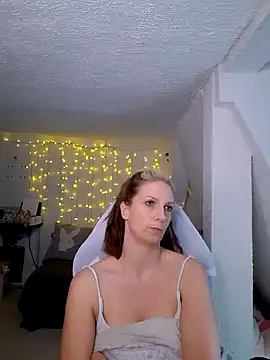 Snapshot of SexyJulia21 chatting on 02-28-25, 12:20 SexyJulia21 online show from 02-28-25, 12:20