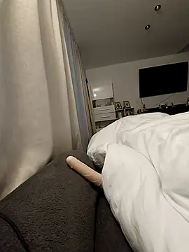 Snapshot of SexyJulia21 chatting on 04-13-26, 06:41 SexyJulia21 online show from 04-13-26, 06:41