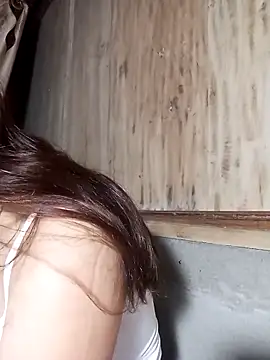 Snapshot of Bianly chatting on 02-14-26, 10:06 Bianly online show from 02-14-26, 10:06