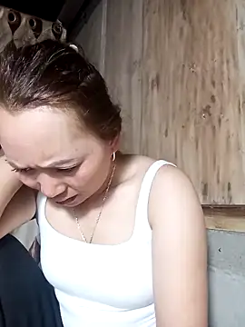 Snapshot of Bianly chatting on 02-15-26, 08:35 Bianly online show from 02-15-26, 08:35