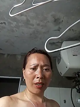 Snapshot of Bianly chatting on 03-26-26, 12:11 Bianly online show from 03-26-26, 12:11