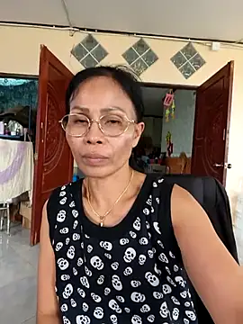 Snapshot of Mama_Eva_1 chatting on 07-02-26, 03:23 Mama Eva 1 online show from 07-02-26, 03:23