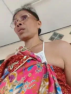Snapshot of Mama_Eva_1 chatting on 07-18-26, 10:30 Mama Eva 1 online show from 07-18-26, 10:30