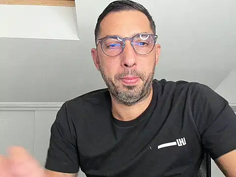 sweetoyboy777 online show from 09-18-25, 08:55