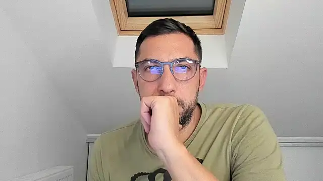 sweetoyboy777 online show from 10-08-25, 09:56