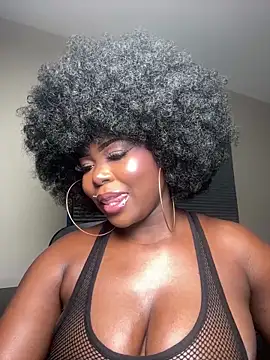 WomanNextdoor1 online show from 04-02-26, 08:56