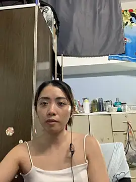 Snapshot of Minee1202 chatting on 06-27-26, 04:28 Minee1202 online show from 06-27-26, 04:28