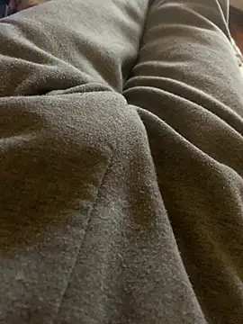 MuzzyFacing online show from 02-06-26, 01:47