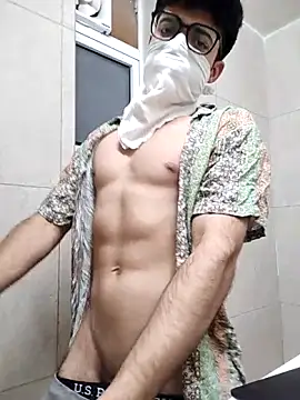 Snapshot of mrmasseur06 chatting on 05-21-26, 06:48 mrmasseur06 online show from 05-21-26, 06:48