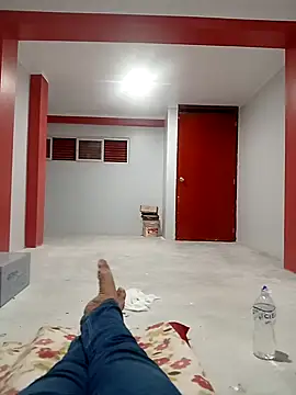 Yiyo19-3 online show from 10-13-25, 04:56