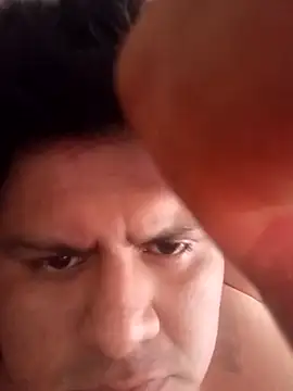 Yiyo19-3 online show from 10-21-25, 02:40