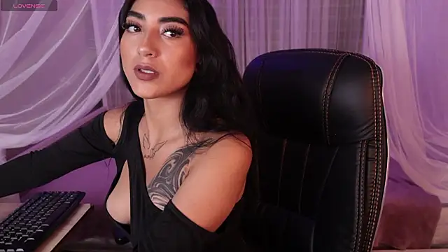 Emma and Issac online show from 03-04-26, 09:10