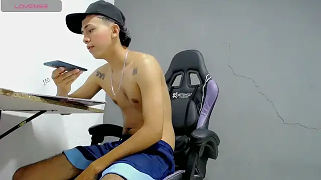 Damien 444 online show from 04-09-26, 01:38