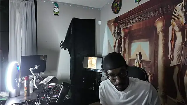 Triggerhappycj100 online show from 03-30-26, 09:10