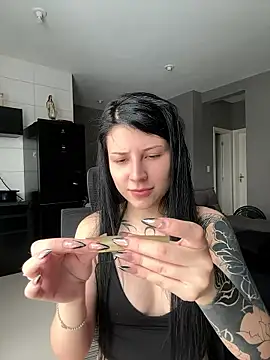 Snapshot of Privad_ravenna chatting on 01-12-26, 06:02 Privad ravenna online show from 01-12-26, 06:02