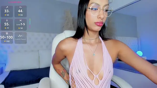 Snapshot of Ebonysweet__ chatting on 06-11-26, 08:51 Ebonysweet online show from 06-11-26, 08:51