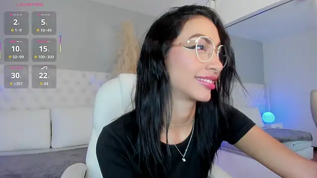 Snapshot of Ebonysweet__ chatting on 06-18-26, 07:40 Ebonysweet online show from 06-18-26, 07:40