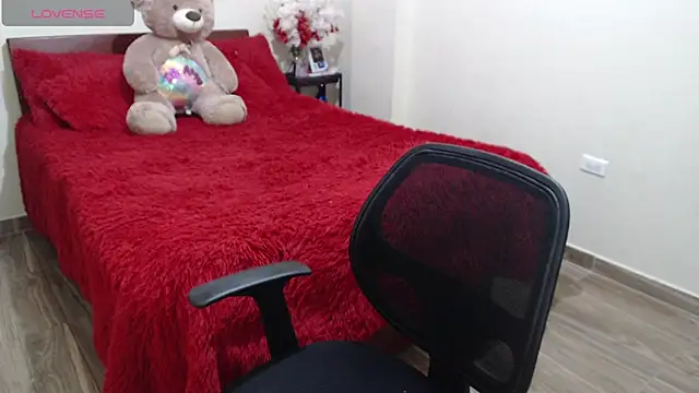 Snapshot of ruby_sky69 chatting on 06-25-26, 06:56 ruby sky69 online show from 06-25-26, 06:56