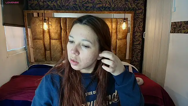 Isa Thompson   online show from 05-08-26, 11:37