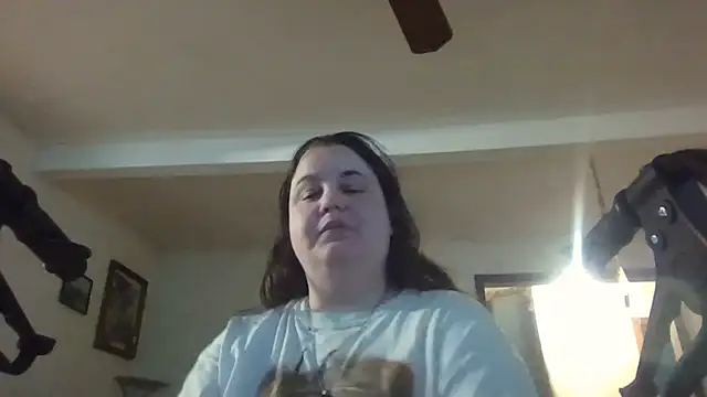LittleBunny3 online show from 08-06-26, 10:44