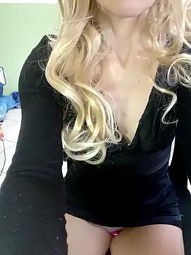 Snapshot of Monella78 chatting on 03-27-26, 03:56 Monella78 online show from 03-27-26, 03:56